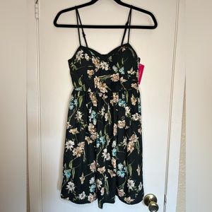 NWT Xhilaration Floral Dress size S